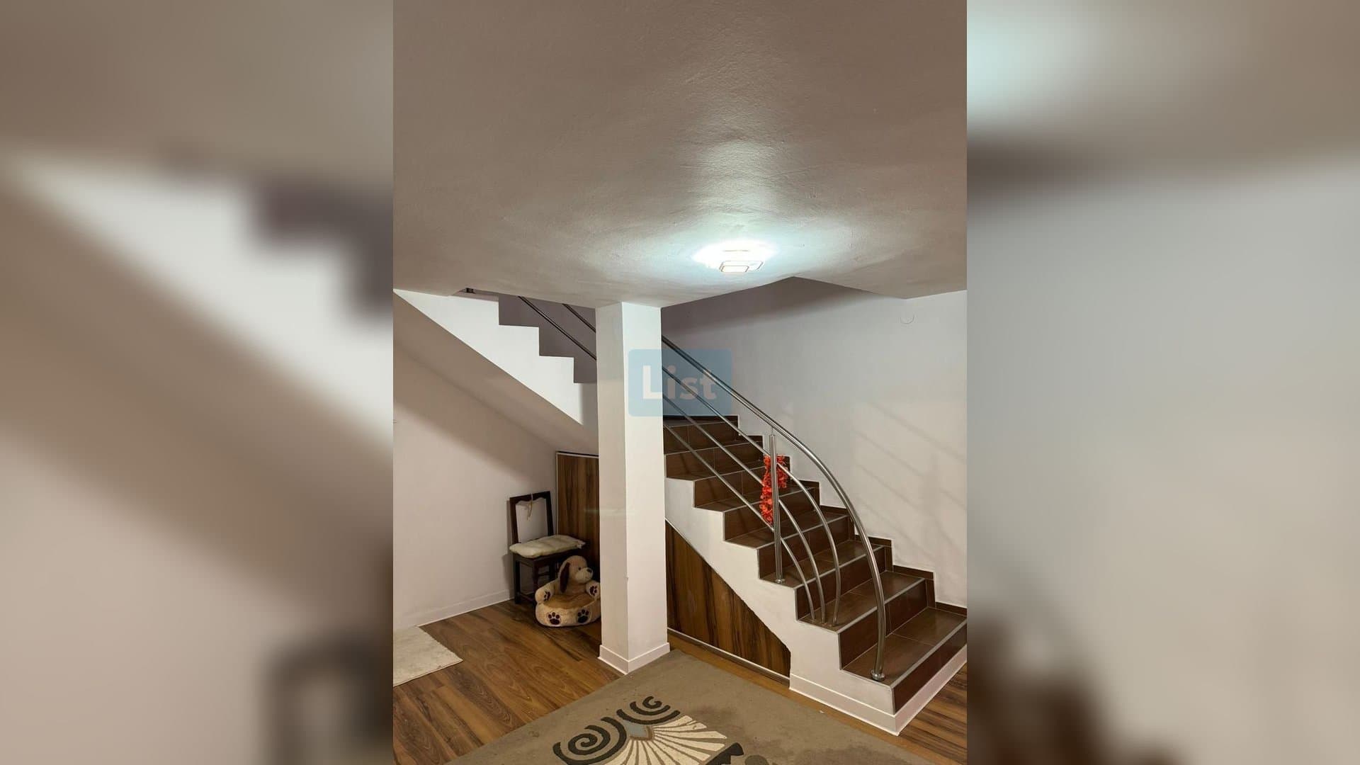 🏡 Casă spațioasă de vânzare - 210.000 € — 14