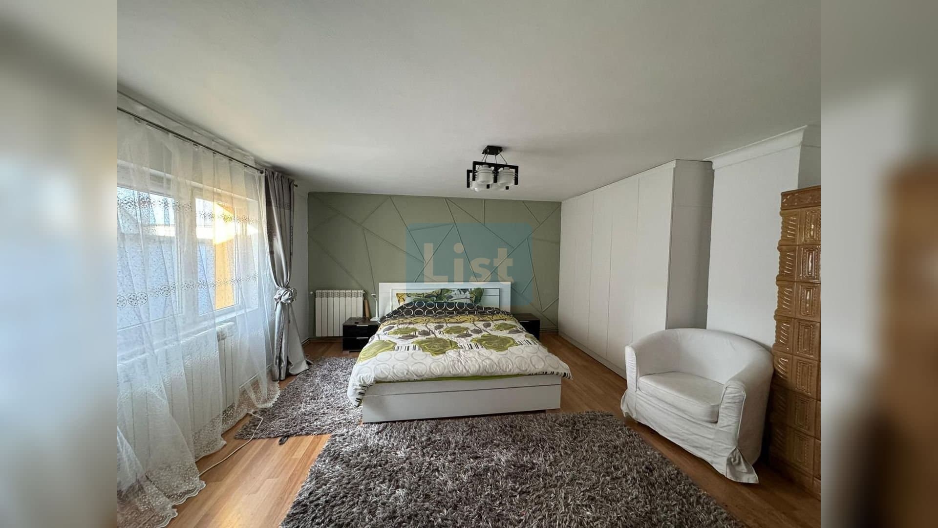 🏡 Casă spațioasă de vânzare - 210.000 € — 4