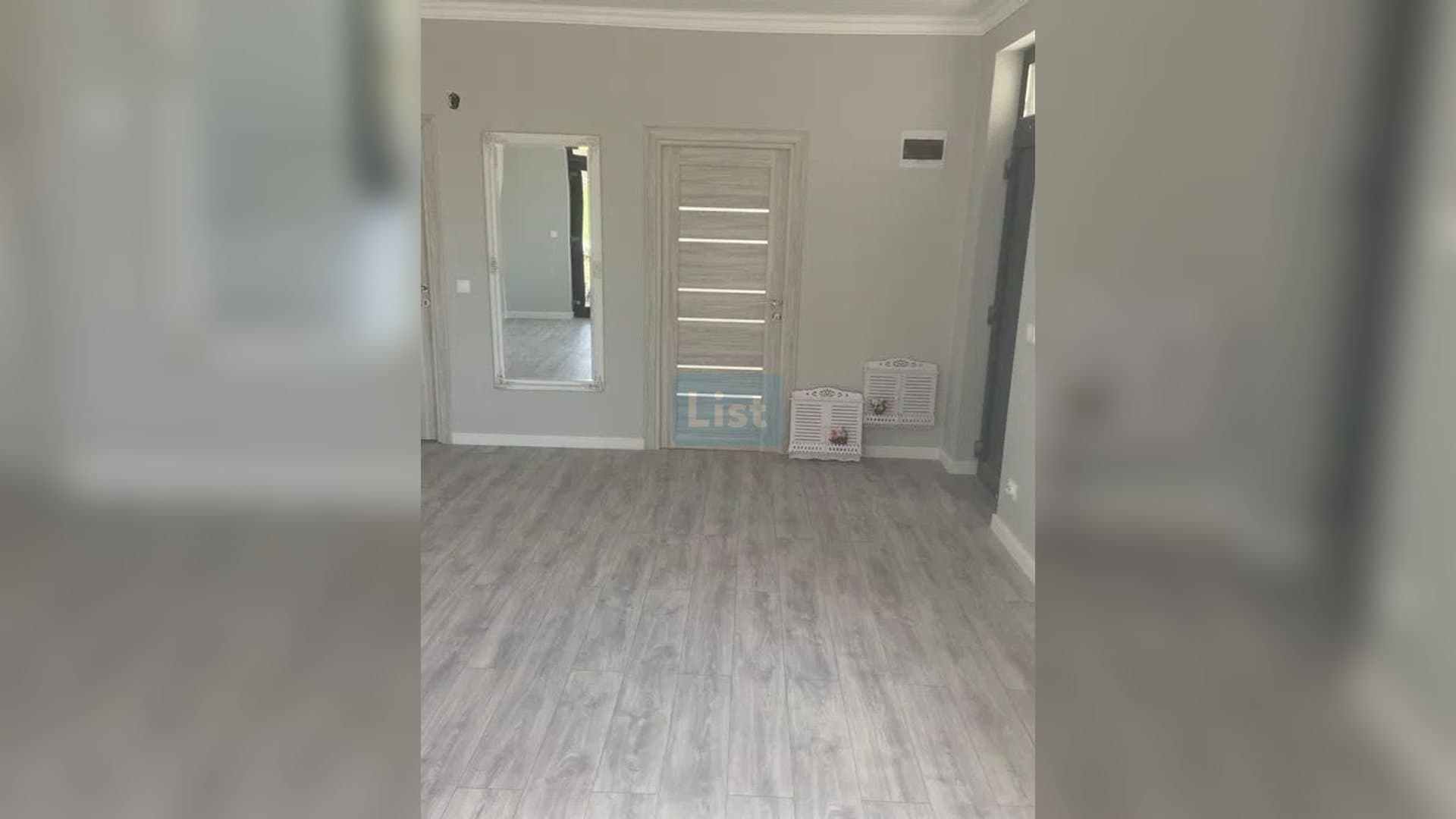 Se oferă spre vânzare o casă situată în localitatea Bistrița, — 4