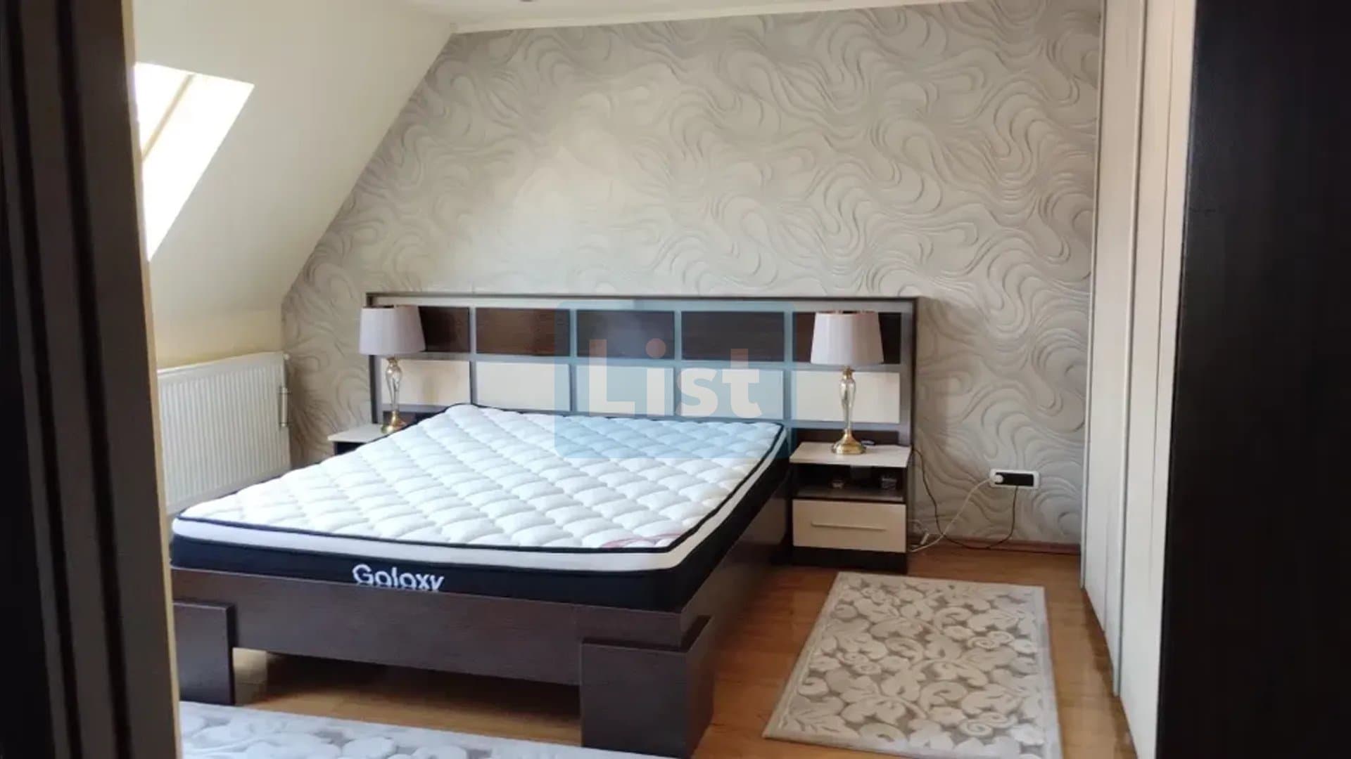 Apartament spațios, modern, cu pod propriu și 2 locuri de parcare — 7