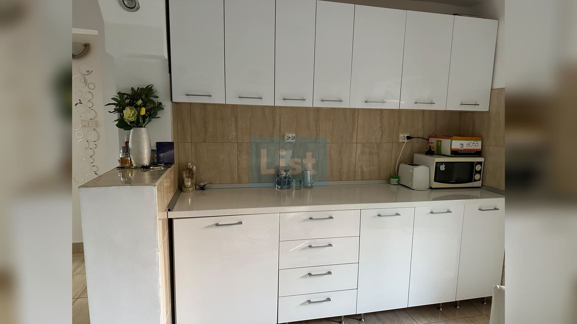 Apartament 3 camere | Zona Decebal | Strada Locotenent Călin | Etaj 1 — 5