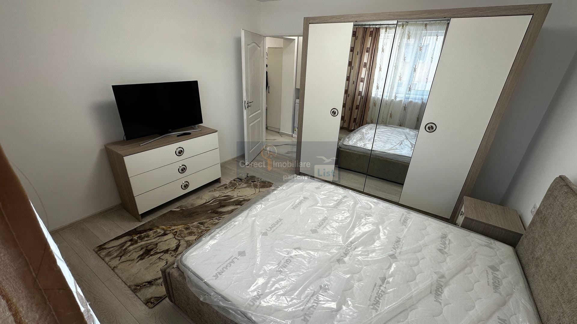 Apartament 2 camere decomandat | Zona Lama | 56 mp | 350 €/lună | — 2