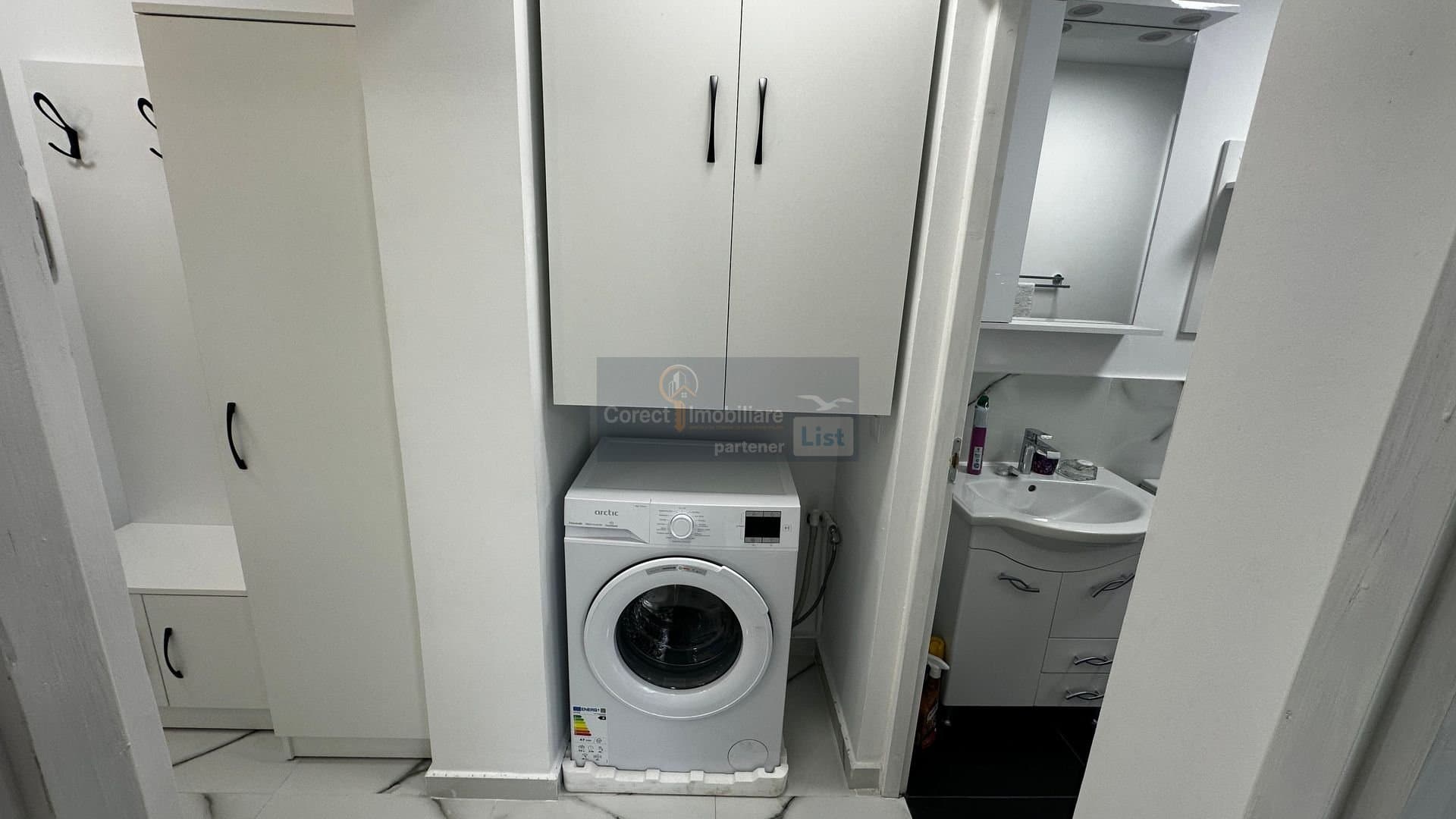 Apartament 2 camere decomandat | Zona Lama | 56 mp | 350 €/lună | — 3