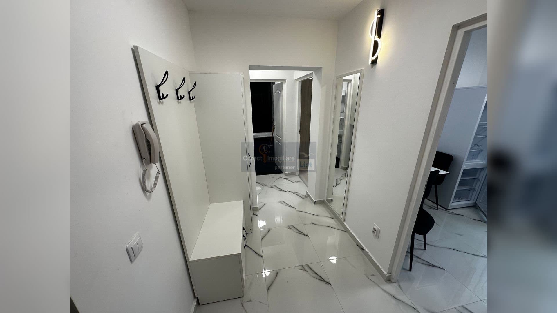 Apartament 2 camere decomandat | Zona Lama | 56 mp | 350 €/lună | — 7