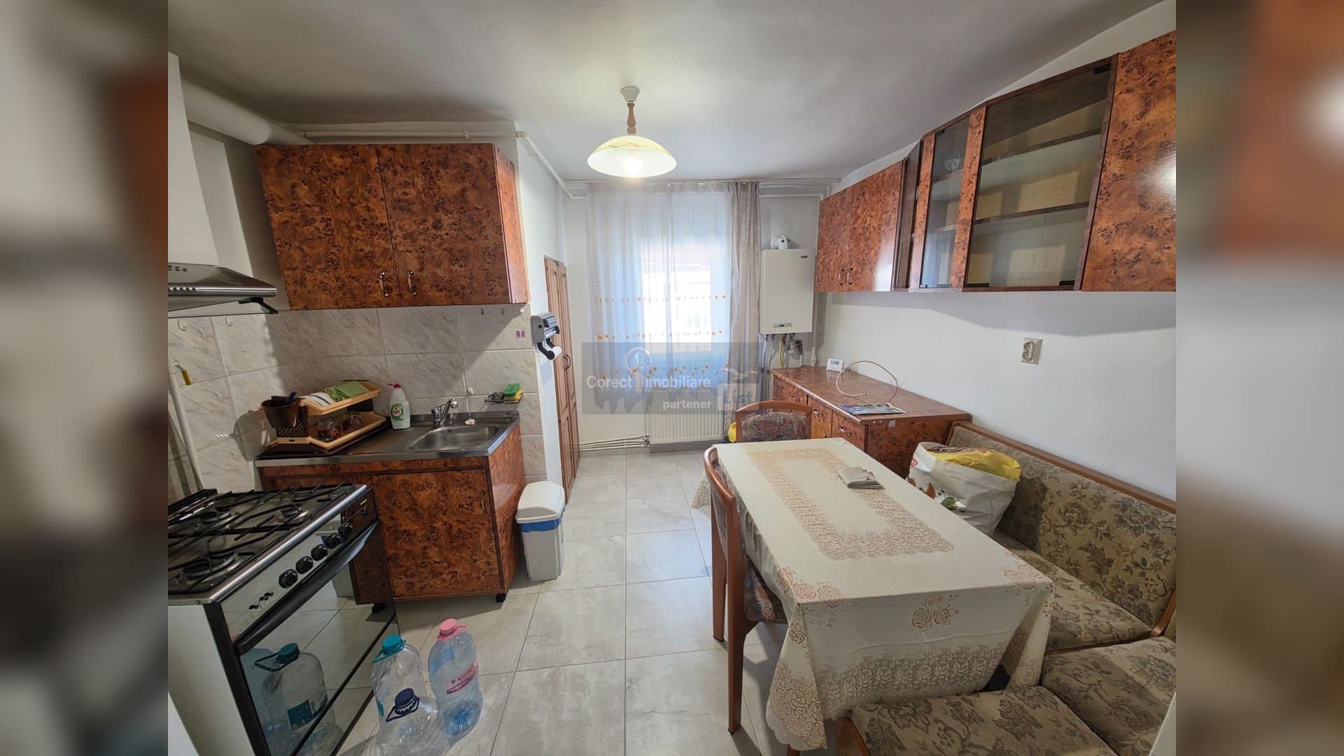 Apartament 2 camere decomandat | Zona Ștefan cel Mare | 55 mp utili | — 4