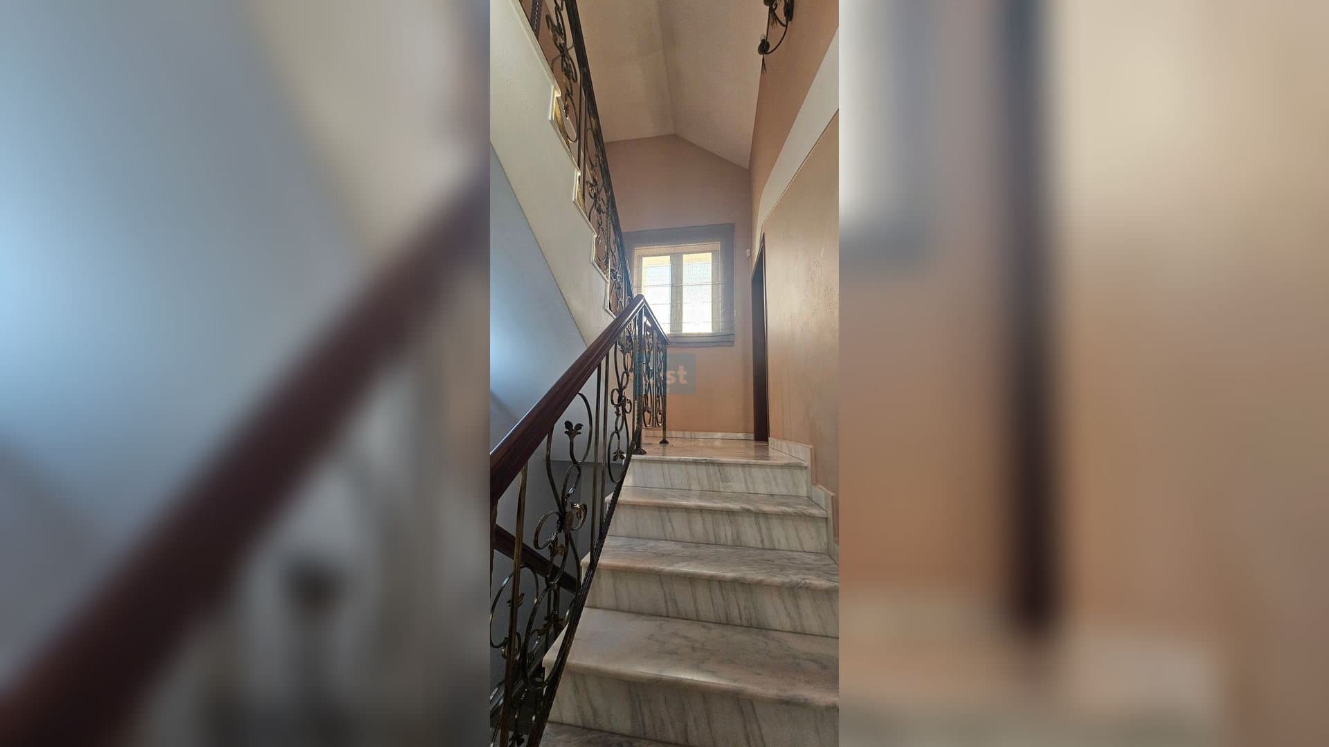 Casă premium D+P+E cu anexe si teren generos — 20