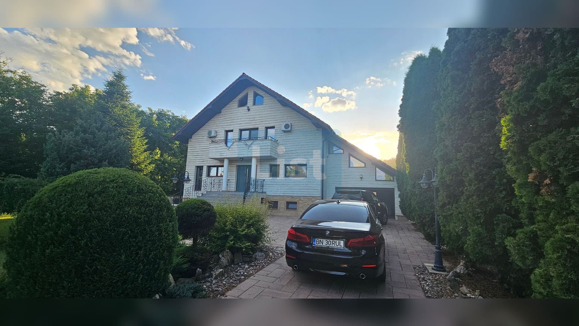 Casă premium D+P+E cu anexe si teren generos — 29