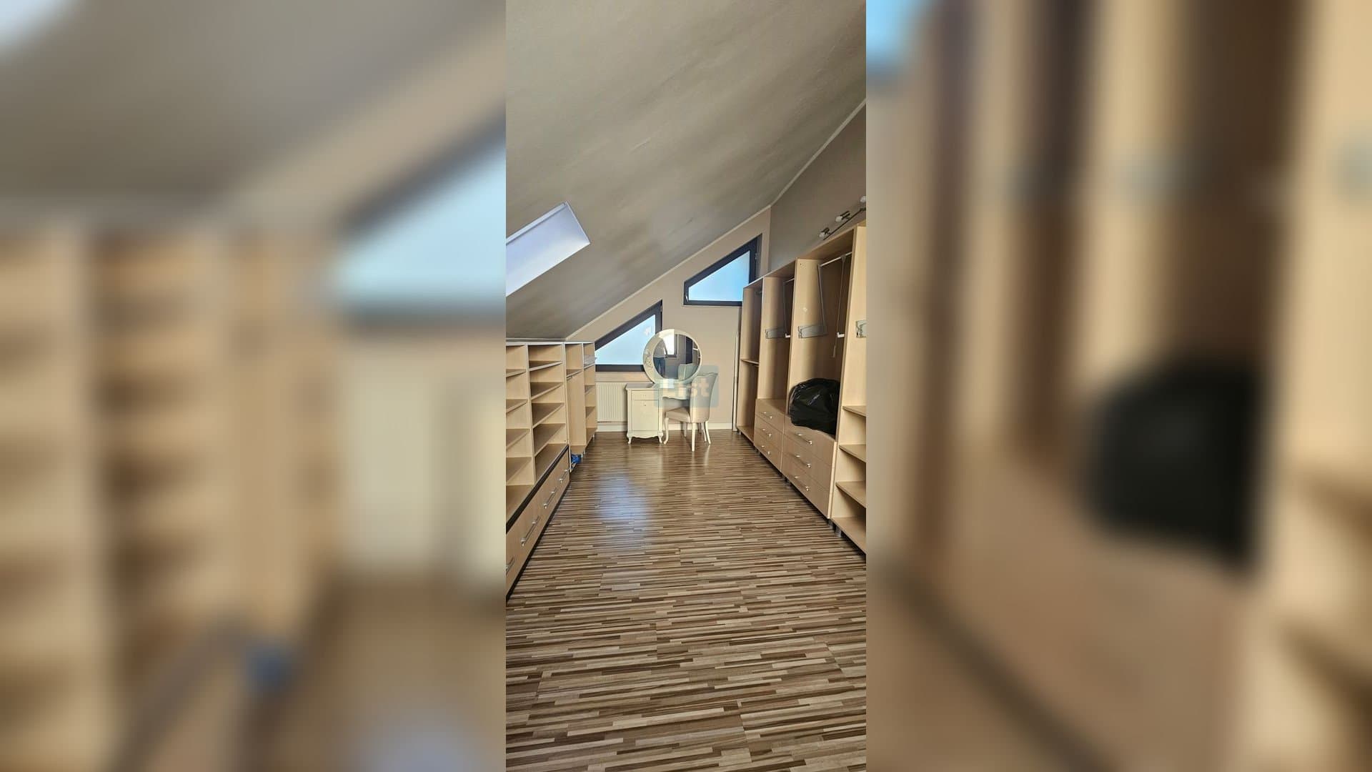 Casă premium D+P+E cu anexe si teren generos — 9