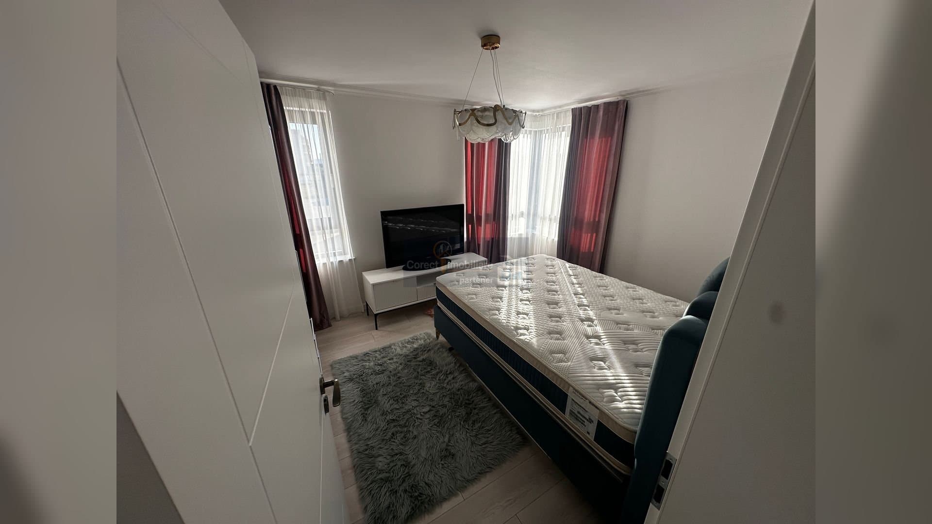 Apartament 2 camere de închiriat | Lucian Blaga | 400 euro | 45 mp | — 2