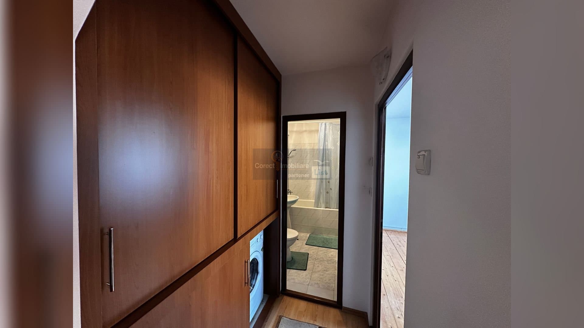 Apartament 3 camere | 60.4 mp | Strada Arțarilor Decebal | Etaj 4 | — 7