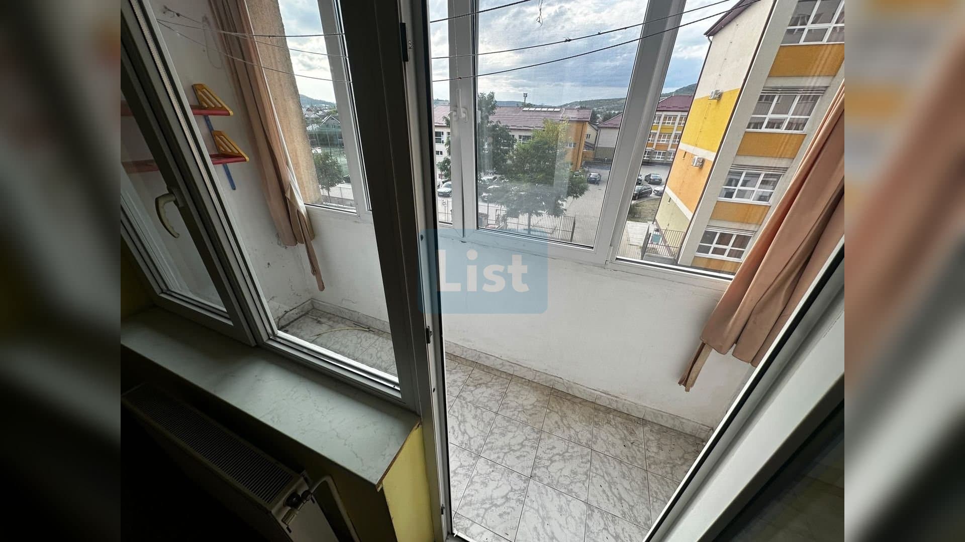 Apartament 3 camere | Zona Parc Lama | 60 mp | Etaj 2 | — 3